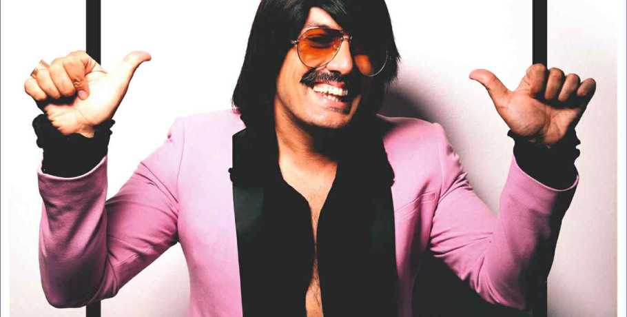 Χριστούγεννα στην Αλμωπία - Φωταγώγηση δέντρου με τον Τόνι Σφήνο