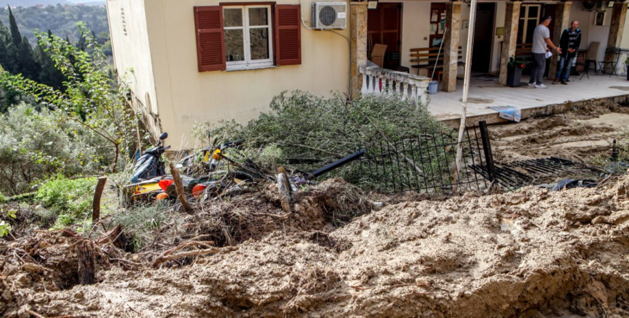 Μετρούν τις πληγές τους οι κάτοικοι στη δυτική Ελλάδα από την κακοκαιρία