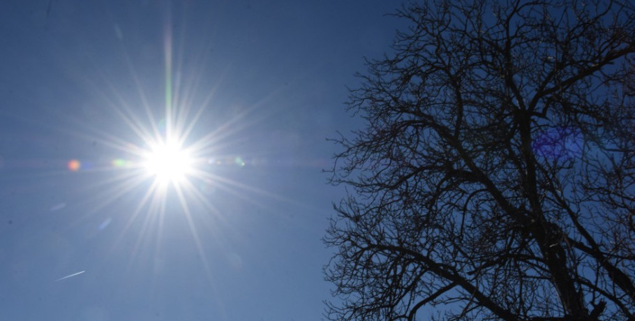 Ο καιρός τη Δευτέρα (1/12): Πρόσκαιρη βελτίωση και ηλιοφάνεια