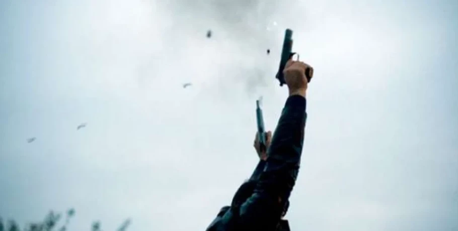 Χανιά: Ρίχνουν μπαλωθιές ακόμα και σε άναμμα χριστουγεννιάτικων δέντρων -Αναζητείται ο δράστης