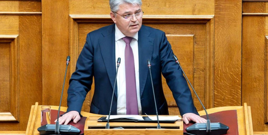 Νατσιός: «Κόβουν τις επιδοτήσεις, ξεπουλούν το νερό – Η κυβέρνηση βάζει σε κίνδυνο αγρότες και νησιά»