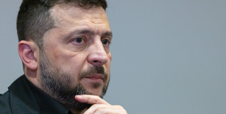 Politico: Το οδυνηρό δίλημμα του Ζελένσκι -Να αποδεχθεί το σχέδιο Τραμπ για την Ουκρανία ή να εμπιστευτεί την Ευρώπη