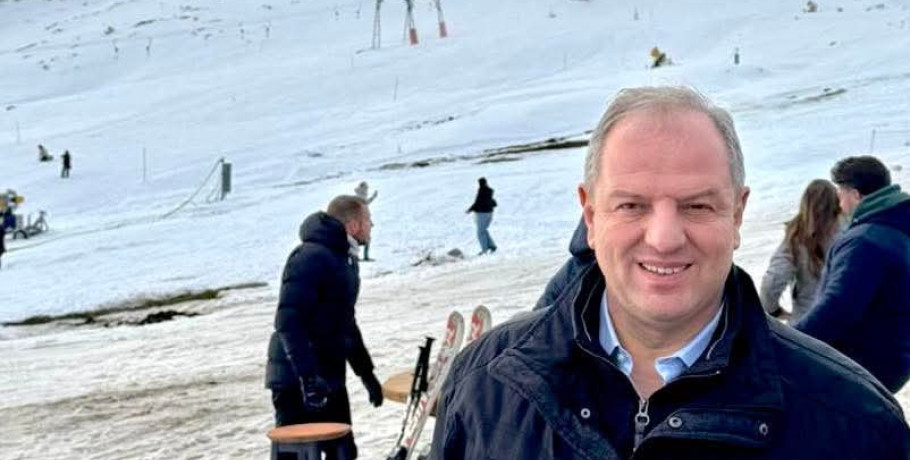 Επίσκεψη Διονύση Σταμενίτη στο Χιονοδρομικό Κέντρο Καϊμακτσαλάν – Στο επίκεντρο η ανάπτυξη του χειμερινού τουρισμού