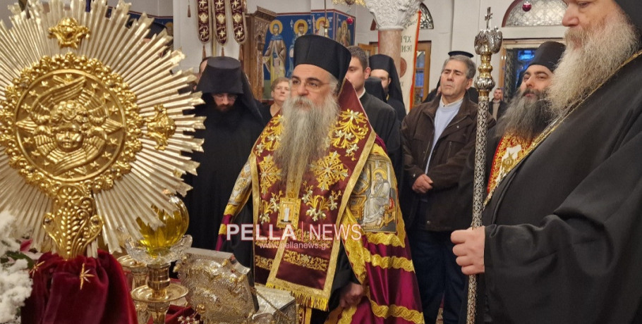 Ξεκίνησαν οι εορτασμοί του Αγίου Στεφάνου στη Σκύδρα – Πλήθος πιστών στην υποδοχή του ιερού λειψάνου