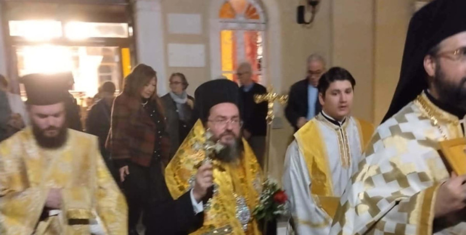 Πανηγυρικός Εσπερινός Αγίου Σπυρίδωνος στην Πλάκα