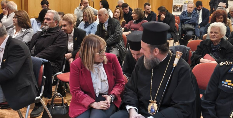 Δίπλα στον Ποντιακό Ελληνισμό και την Ιστορία του η Στέλλα Αραμπαντζή