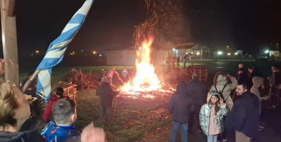 Κόλιντα Μπάμπω στο Λιπαρό!