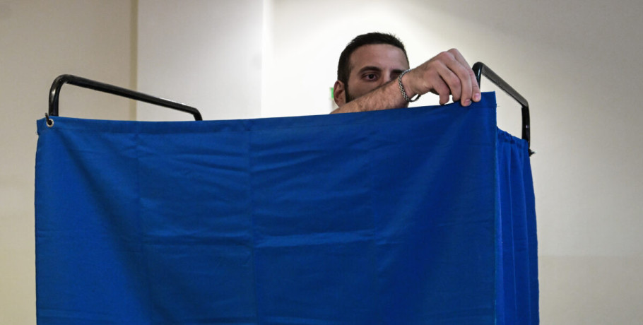 Πού είναι ο Παππάς; - Χαμός με τον ευρωβουλευτή - Πώς αποφασίστηκε η διαγραφή