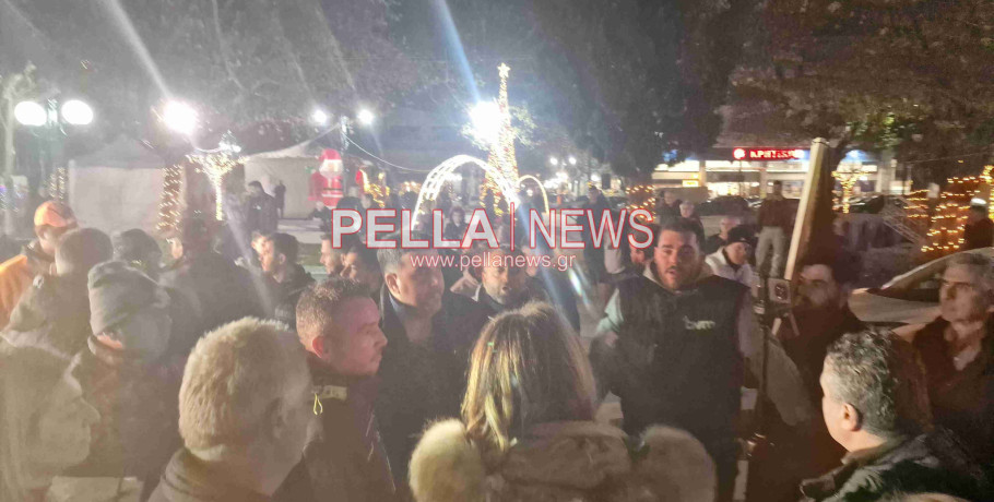 "Εορταστική" κινητοποίηση του Αγροτικού Συλλόγου Σκύδρας στο κέντρο της πόλης!