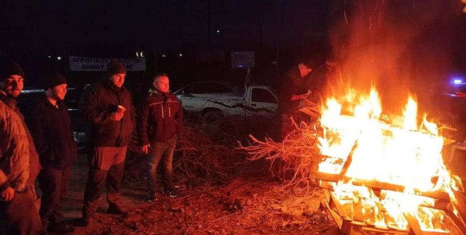 Στέφανος Τοπαλίδης: "Για εμάς, τον αγροτικό κόσμο της Σκύδρας, τα φετινά Χριστούγεννα έχουν μια ιδιαίτερη, αγωνιστική χροιά"