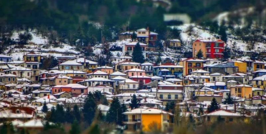 Σύγκρουση ΙΧ με μηχανή~Άτυχος ο οδηγός του δικύκλου