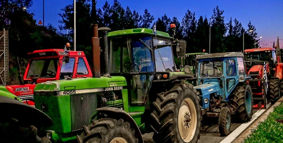 Επιστροφή ΕΦΚ πετρελαίου στους αγρότες: Τι πρέπει να κάνουν δικαιούχοι και πρατηριούχοι για τα ελλιπή τιμολόγια