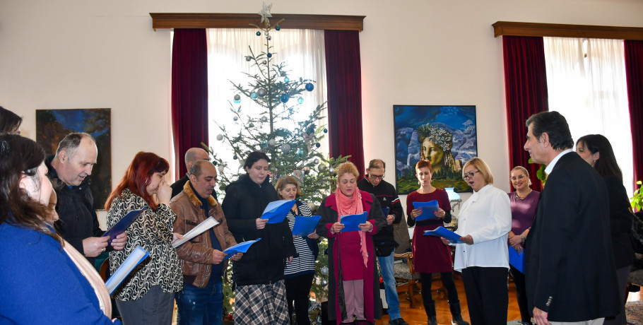 Η χαρμόσυνη είδηση της Θείας Γέννησης εκπέμπει μήνυμα Ελπίδας αλλά και θυμίζει σε όλους μας τις δικές μας ευθύνες για Αλληλεγγύη και Ανάπτυξη»