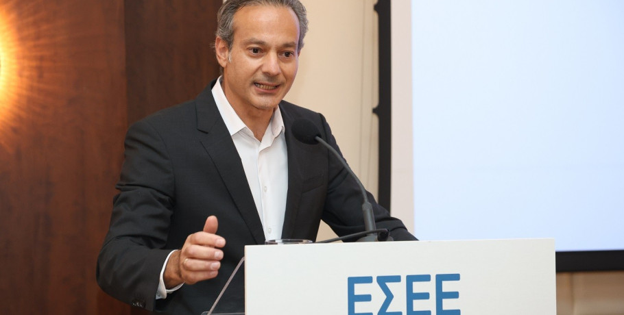 ΕΣΕΕ / Καφούνης: Η άμεση επιβολή δασμών από το πρώτο ευρώ παραμένει κρίσιμος στόχος – Μεταβατικό βήμα αλλά όχι επαρκές το προσωρινό τέλος των 3 ευρώ