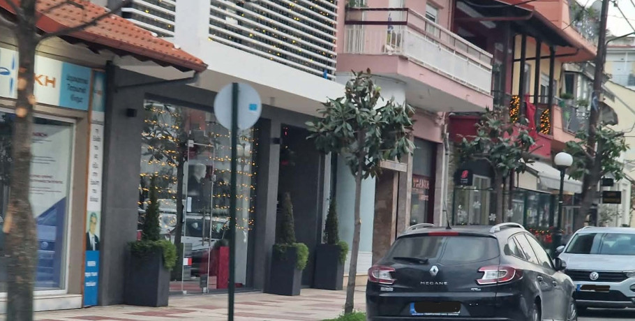 Ανοιχτή η αγορά της Σκύδρας σήμερα Κυριακή 21 Δεκεμβρίου - Έτοιμοι οι καταστηματάρχες να υποδεχτούν τους πολίτες για τα ψώνια των εορτών