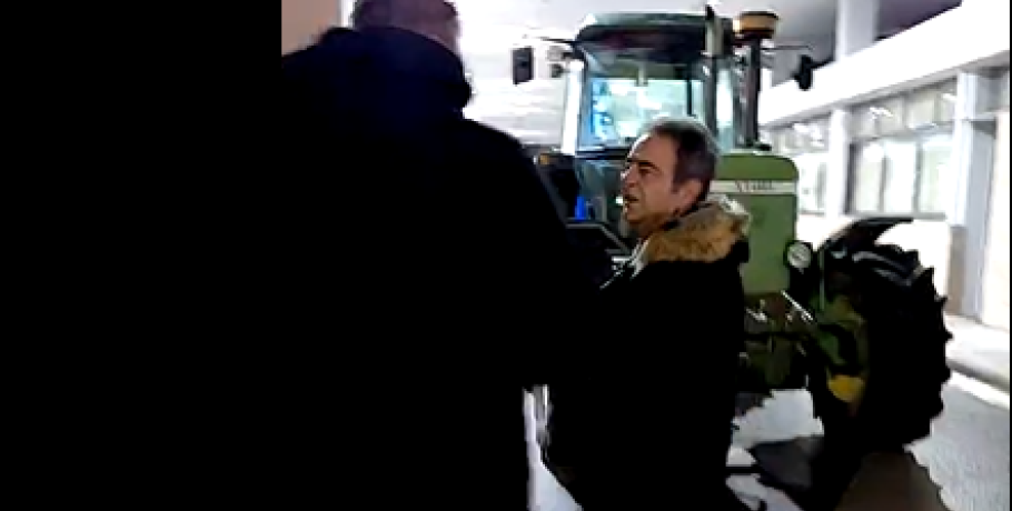 Εύζωνοι: "Αγρίεψαν" περισσότερο οι αγρότες