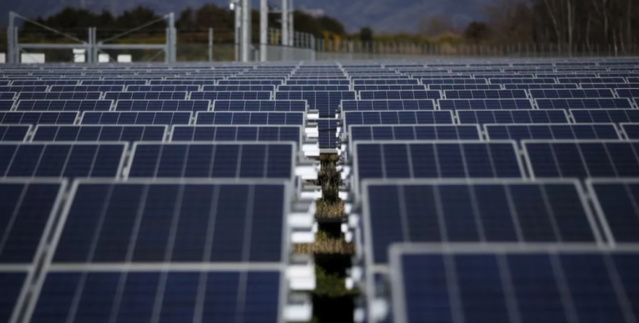 Η Ιαπωνία τερματίζει την υποστήριξη για τα ηλιακά πάρκα επειδή τελικά δεν είναι «πράσινα»