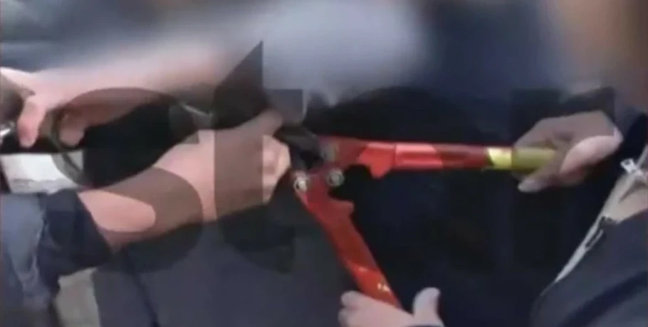 Χαλάνδρι: Καθηγητής τραυμάτισε μαθητή με κόφτη μέσα στο σχολείο