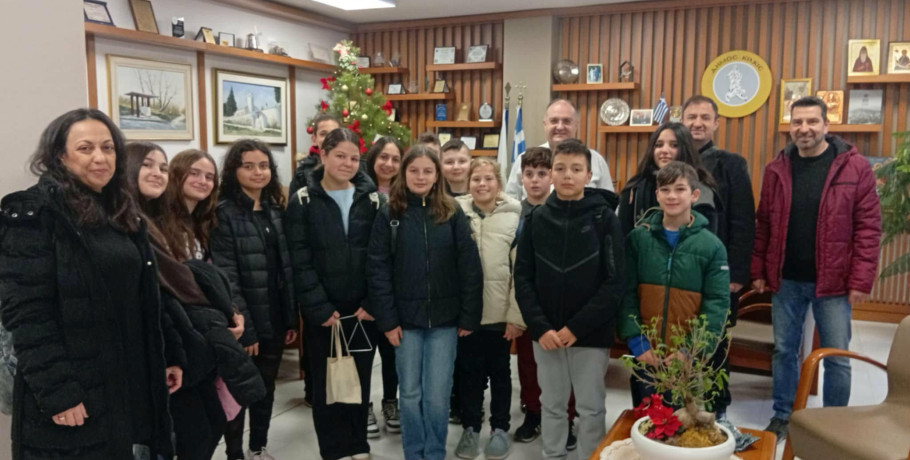 Παραδοσιακά κάλαντα από 6ο Δημοτικό Σχολείο Κιλκίς, ΕΝ.Ε.Ε.ΓΥ- Λ και Κέντρο Κοινωνικής Στήριξης