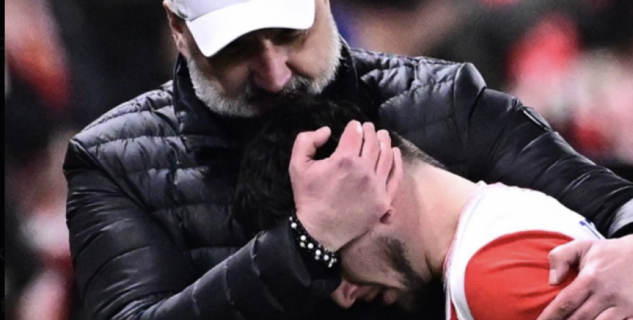 Συγκίνηση στη Σλάβια Πράγας στο αντίο του Χρήστου Ζαφείρη! (pics)