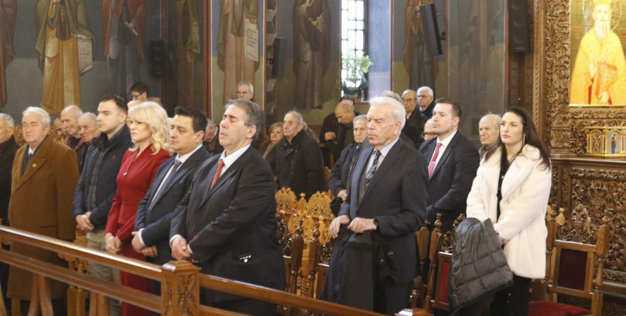 Βαγγέλης Θωμάς: Είθε ο Κύριος να φωτίζει και να ενισχύει όλους μας στον αγώνα της καθημερινότητας.