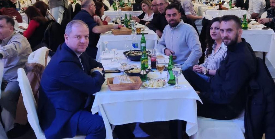 Παρουσία του Διονύση Σταμενίτη στους ετήσιους χορούς πολιτιστικών συλλόγων