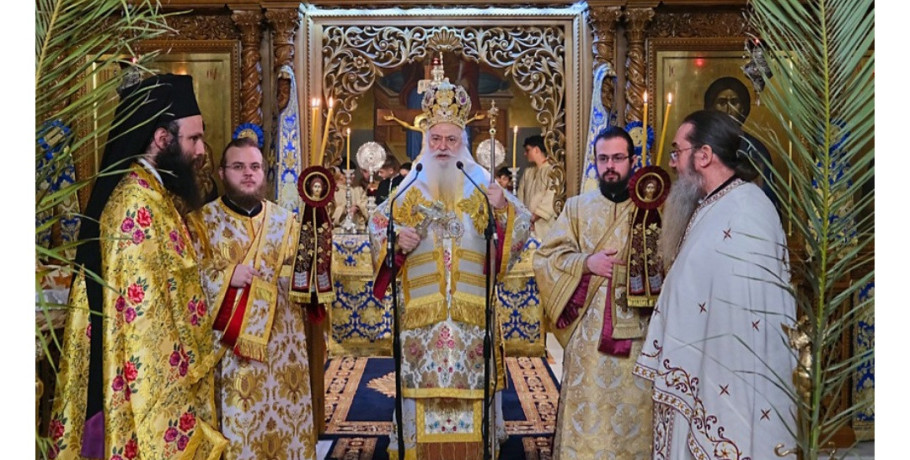 Μητροπολίτης Βεροίας Παντελεήμων: Ἡ χάρη ὅμως τοῦ Θεοῦ δέν εἶναι κάτι ἀόριστο καί ἀφηρημένο, τό ὁποῖο ἐμφανίσθηκε ἁπλῶς στόν κόσμο μέ τήν ἐνανθρώπηση καί τή βάπτιση τοῦ Κυρίου μας