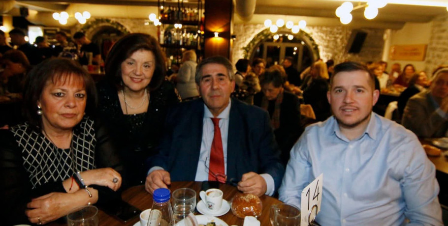 Θερμή συνάντηση Θωμα – Τζαμτζή – Κατσαρά Βλάχου στην κοπή πίτας των Καρκινοπαθών Έδεσσας