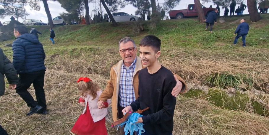 Με λαμπρότητα ο Αγιασμός των Υδάτων στη Σκύδρα