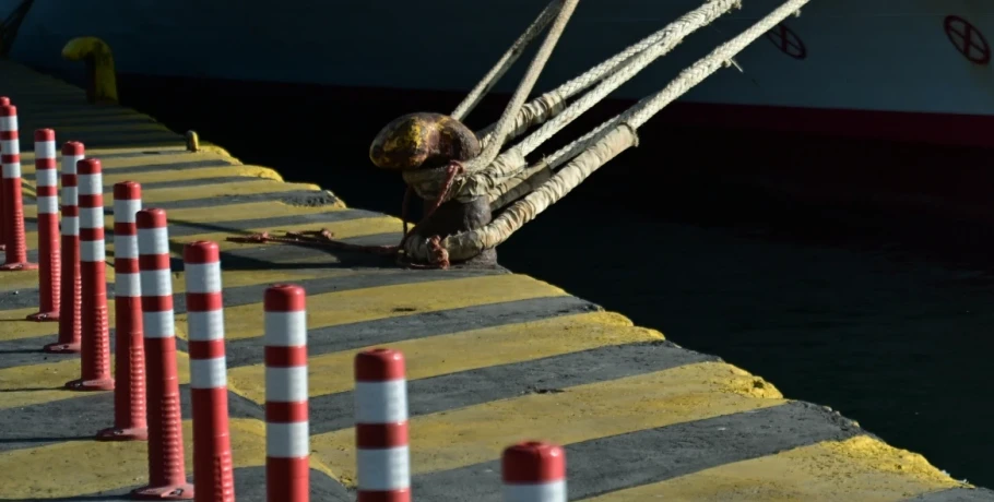 Σε ισχύ απαγορευτικό απόπλου λόγω ισχυρών ανέμων, ποια δρομολόγια εκτελούνται