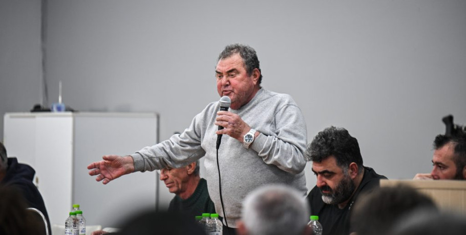 Αγρότες: Εκτός της συνάντησης με τον πρωθυπουργό ο Κ. Ανεστίδης – «Όχι» και από το μπλόκο των Μαλγάρων