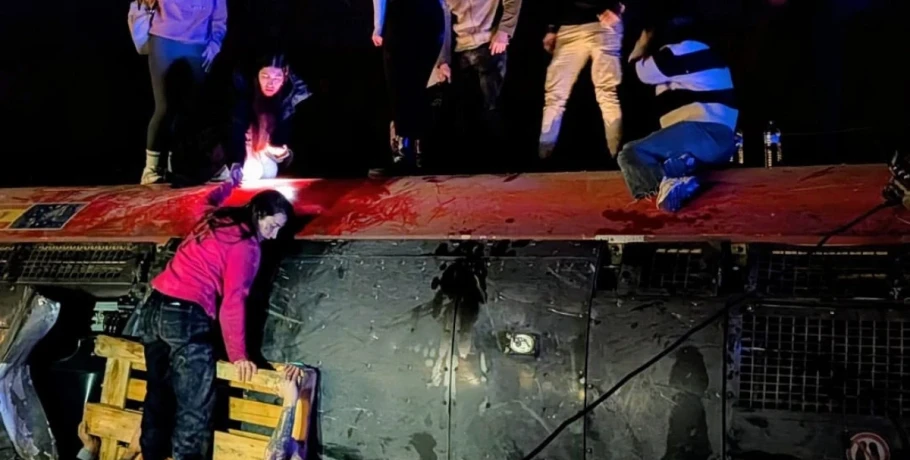 Ισπανία: Δραματικός ο νέος απολογισμός από τη σύγκρουση τρένων - 39 νεκροί και δεκάδες τραυματίες