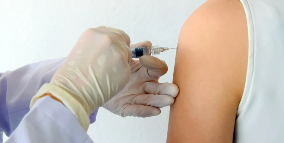 Σαρώνει η γρίπη: Υπερδιπλασιάστηκαν οι εισαγωγές στα νοσοκομεία – Αυξάνονται ραγδαία τα κρούσματα