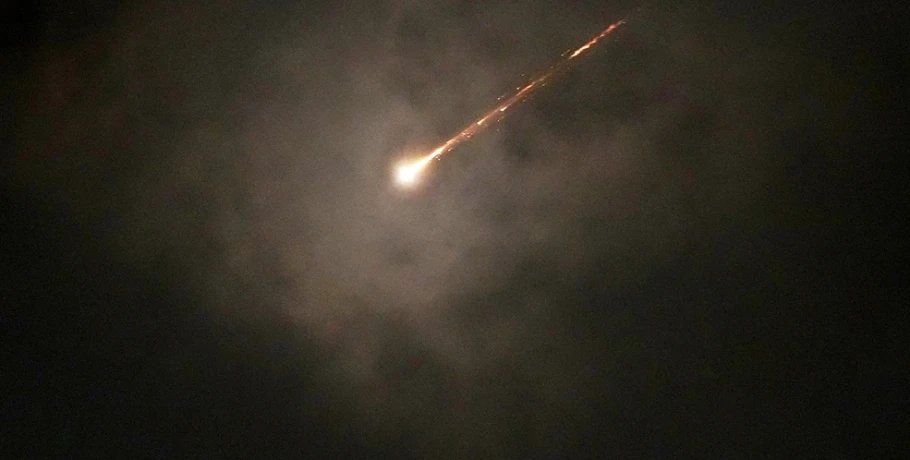 Στην αντεπίθεση το Ιράν μετά τις απειλές Τραμπ: Προειδοποιεί χώρες της περιοχής ότι θα επιτεθεί σε αμερικανικές βάσεις αν δεχθεί επίθεση