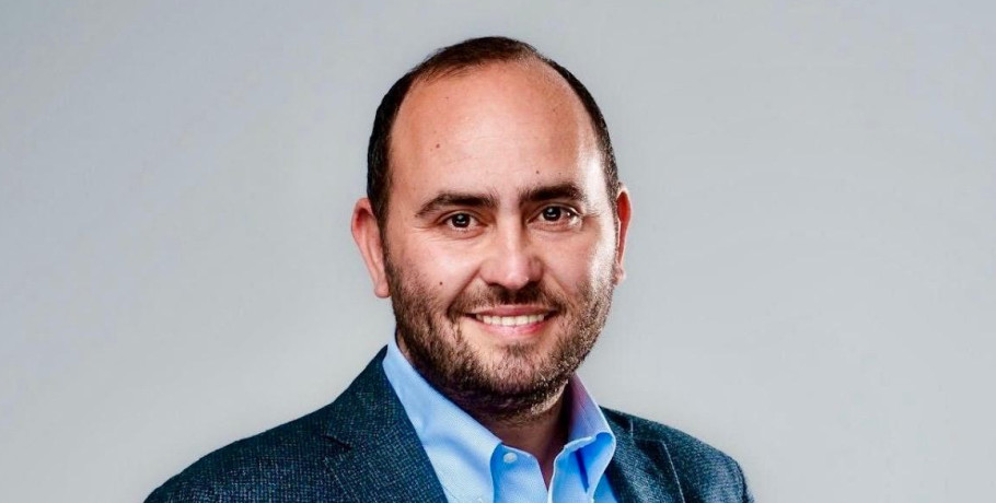 Ο «Λάκης» της Πέλλας γιορτάζει σήμερα – Ο βουλευτής που όλοι αισθάνονται φίλο