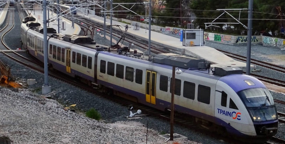 Άνω Λιόσια: Νεκρός άνδρας που παρασύρθηκε από συρμό του προαστιακού