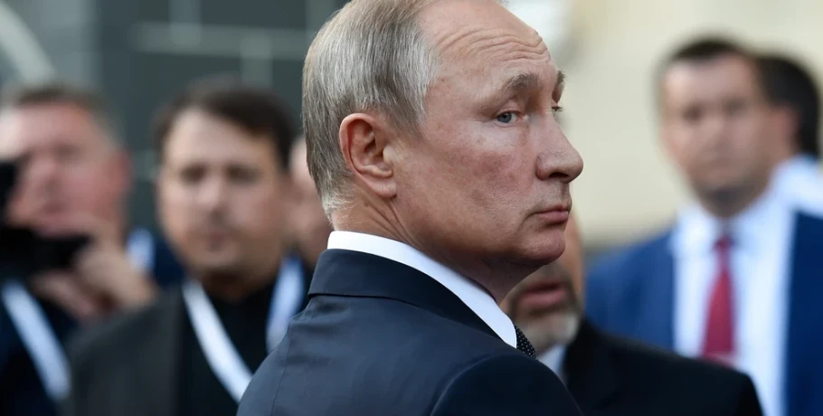 Η Ρωσία απειλεί να σκληρύνει τη στάση της μετά την «ουκρανική επίθεση» με drone στο σπίτι του Πούτιν