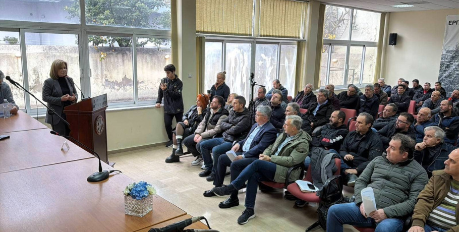 Ο Δημήτρης Νατσιός στο πλευρό των επαγγελματιών αλιέων του Συλλόγου «Αχελώος»