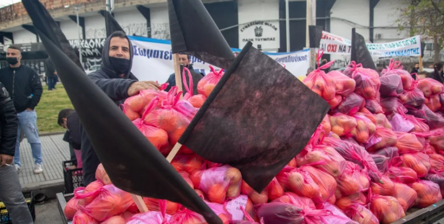 Πότε ξεκινά η επ’ αόριστον πανελλαδική απεργία στις λαϊκές αγορές