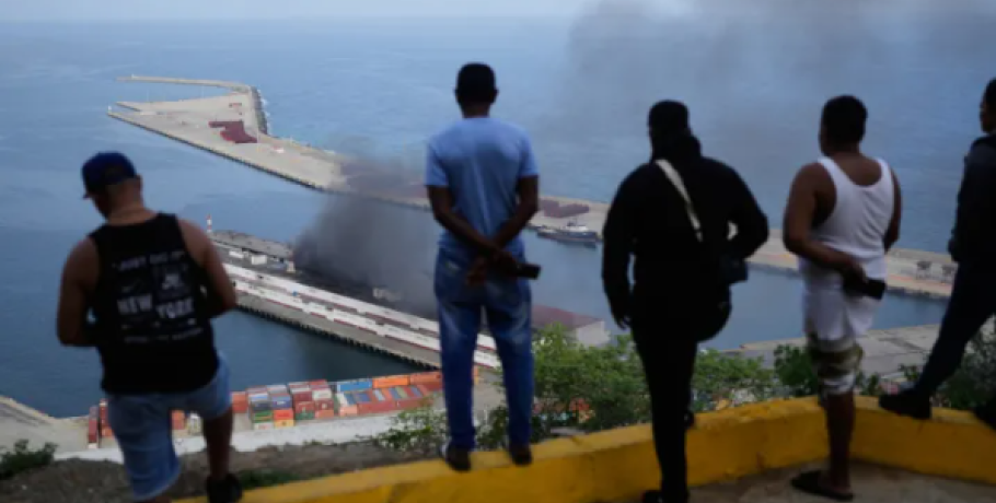 Επίθεση στη Βενεζουέλα – Τι δηλώνει ο Τραμπ για τη σύλληψη Μαδούρο και το πετρέλαιο