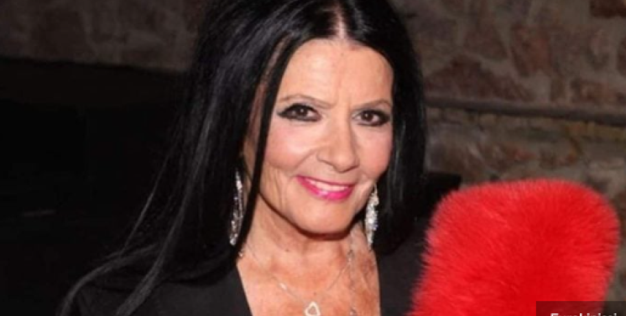 Ζωζώ Σαπουντζάκη: Στο νοσοκομείο η ηθοποιός