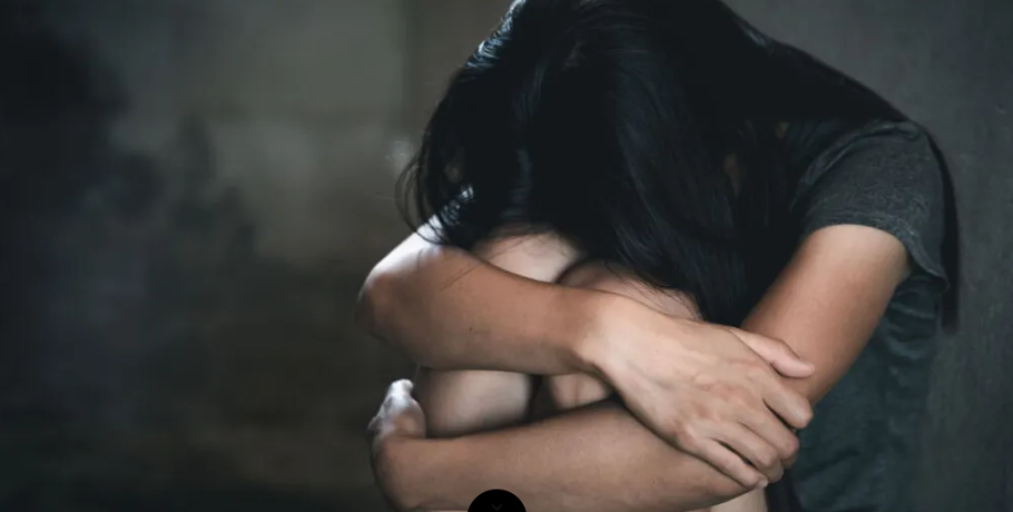 Προθεσμία έλαβαν οι γονείς που κατηγορούνται για βιασμό και κακοποίηση