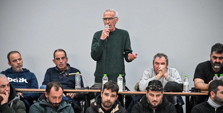 Αγρότες: Οι σκληροί των μπλόκων είπαν "ναι" σε συνάντηση με Μητσοτάκη - Με ανοιχτούς δρόμους και χωρίς συλλαλητήριο