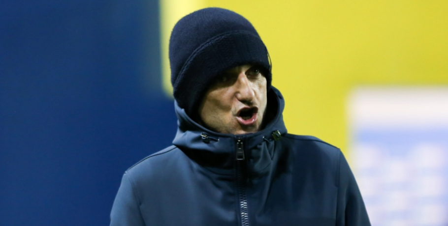 Απίστευτο τραγούδι για τον...Ρασβάν Λουτσέσκου! (video)