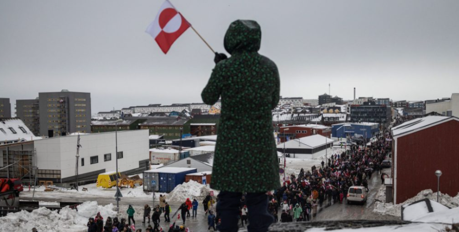 Παγκόσμιες αναταράξεις από τις βλέψεις Τραμπ για την Γροιλανδία – Έκτακτη συνεδρίαση της ΕΕ στη σκιά των δασμών