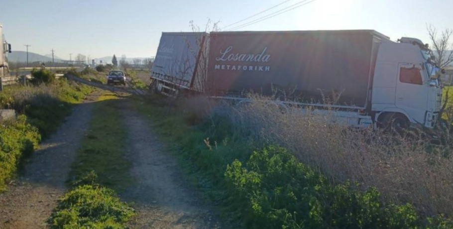 Τροχαίο με έναν νεκρό σε παράκαμψη στην Εθνική Οδό Θήβας-Λιβαδειάς -Ο δρόμος ήταν κλειστός λόγω μπλόκων