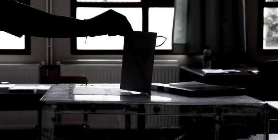 Πώς θα λειτουργήσει η τριεδρική περιφέρεια Αποδήμων -Το σχέδιο Μητσοτάκη για την επιστολική ψήφο κατοίκων εξωτερικού