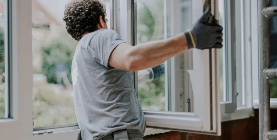 Έρχεται νέο «Ανακαινίζω» από τον Μάιο: Ποια ακίνητα μπαίνουν