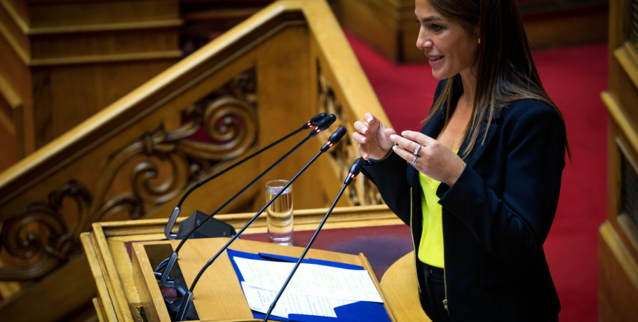 ΟΠΕΚΑ: Νοικοκύρεμα σε 10 προνοιακά επιδόματα - Τι θα ισχύσει