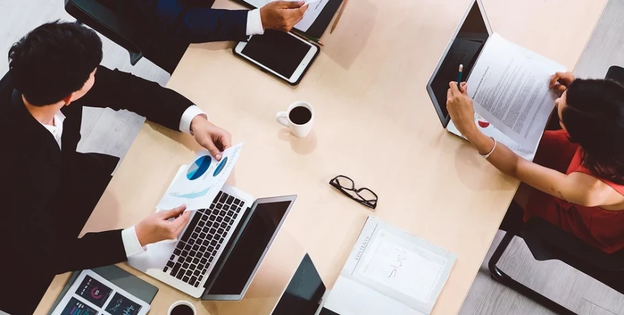 Έρχεται ο νέος κατώτατος μισθός από 1η Απριλίου – Η επόμενη μέρα για εργαζόμενους και εργοδότες